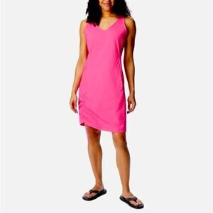 Columbia Omni Shade Casual Pink Dress Size Medium NWT UPF Rated Anytime